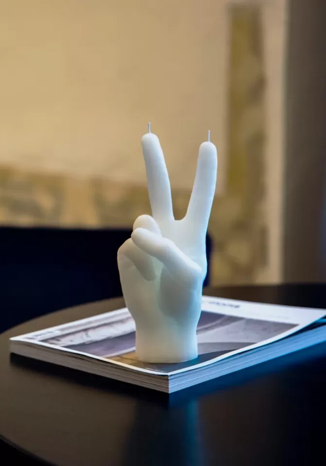 Candle Hand Bougie Peace Blanche Best