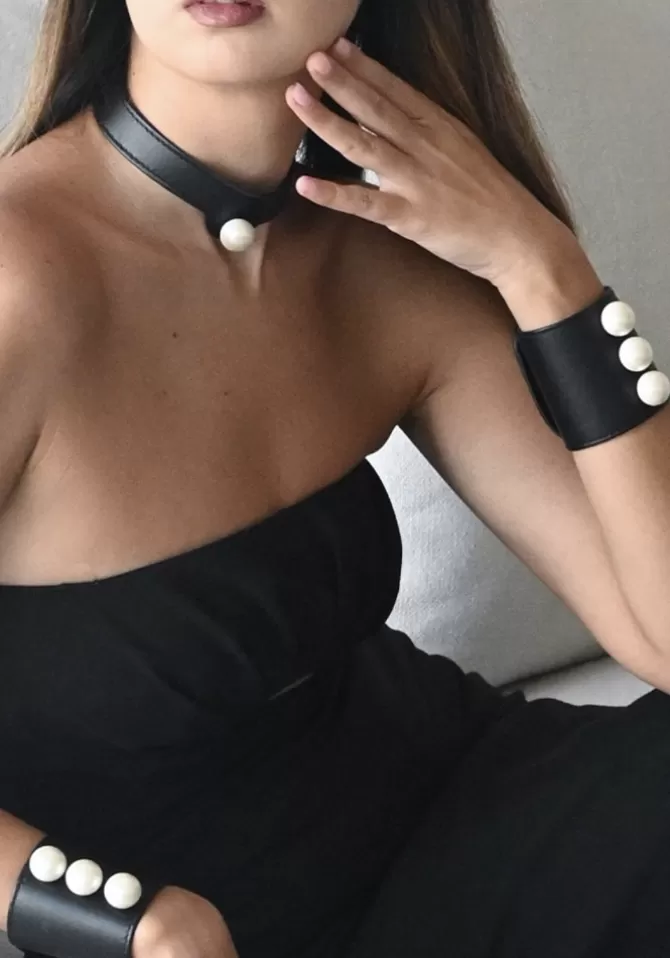 Joane K Manchette Pearls Flash Sale