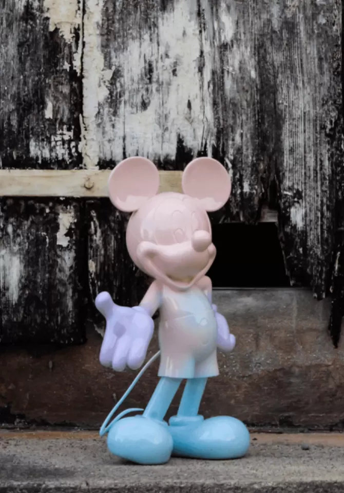 Leblon Delienne Mickey Welcome Tie And Dye Store
